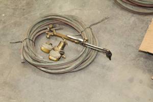 lot 560 image: Welding Line  with Torch Head, Hoses, Gauges