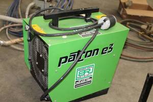 lot 563 image: Patron CommercialIndustrial Movable Air Heater