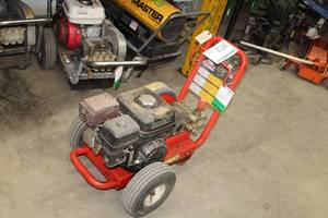 lot 572 image: Shark Pressure Washer BG-3020 2000-PSI 5.5-HP