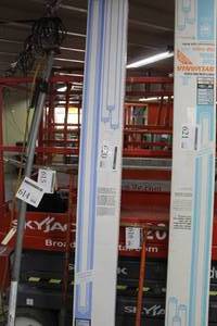 lot 620 image: Lot of (1 Case) Sylvania F96T12CWSS Cool White Fluorescent Bulbs 10-count