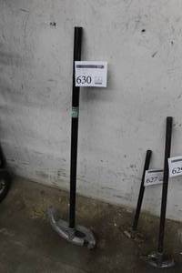 lot 630 image: Greenlee No. 842A Pipe Bender