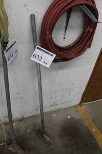 lot 632 image: Pipe Bender