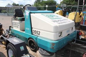 lot 530 image: Tennant Sweeper  with Single Axle Trailer