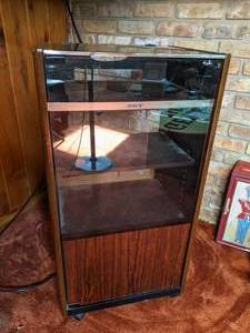 lot 16 image: Sony Stereo Cabinet