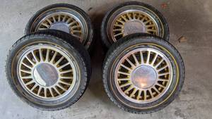 lot 306 image: Dunlop SP Sport Tires D40 M2 22550ZR15 (4)