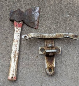 lot 353 image: Vintage Axe and Trailer Hitch