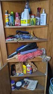 lot 354 image: Garage Corner ShelfCabinet & Contents