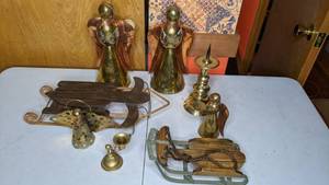 lot 333 image: BrassMetallic Angels, Candle holders, Mini Sleds