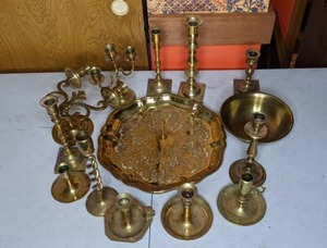 lot 335 image: Brass Lot - Candlesticks, Bowl, Plate, Sconce