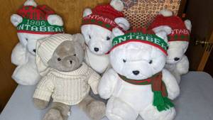 lot 337 image: Vintage Daytons Santa Bears - 1985, 1986