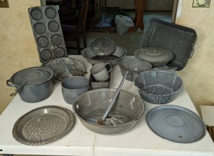 lot 112 image: Great Lot of Graniteware Pots, Pans, Cupcake Tins, Bowls,  & More (22)