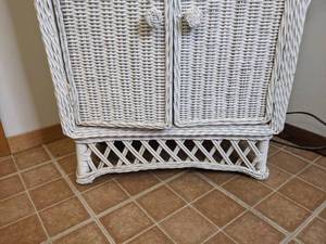 lot 254 image: Lovely Vintage White Wicker Two-Shelf Cabinet