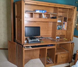 lot 105 image: Large Computer Desk  w Misc. Items