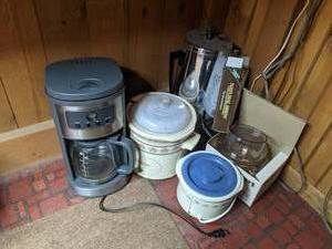 lot 275 image: Useful Small Kitchen Appliance Lot