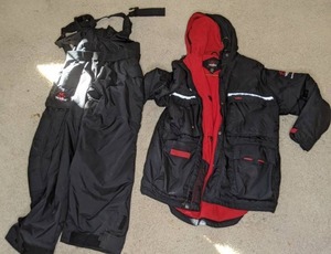 lot 179 image: Winter is Almost Here... Vexilar 2pc Snow Suit - XL - Black & Red