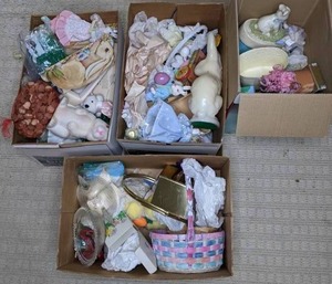 lot 457 image: Large Easter Lot