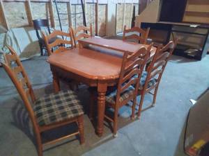 Kitchen table