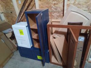 Assortment of Cabintes