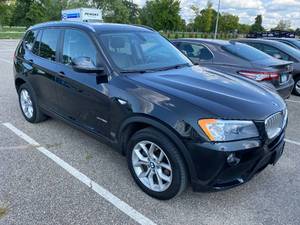 lot 7 image: 2013 BMW X3 AWD