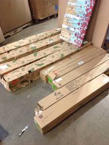 Pallet of Assorted Home Decor items and Misc Customer  Returns See Pictures