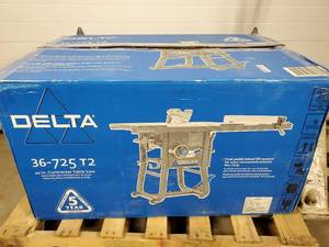 lot 5 image: New Delta 10 inch Contractor Table Saw - Missing Bolts