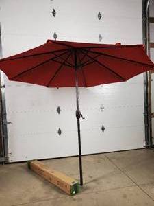 lot 8 image: New 8.5 ft Patio Umbrella