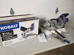 lot 34 image: Kobalt 7 14 inch Sliding Miter Saw