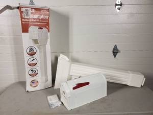 lot 36 image: New Plastic Mailbox and Post Kit