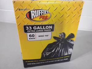 lot 77 image: New Box of 33 Gallon Trash Bags Qty 66
