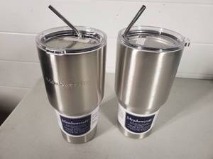 lot 88 image: 2 New 30 oz Insulated Tumblers with Straws