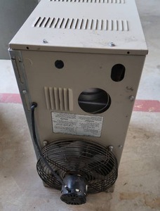 lot 9 image: NATURAL GAS HEATER