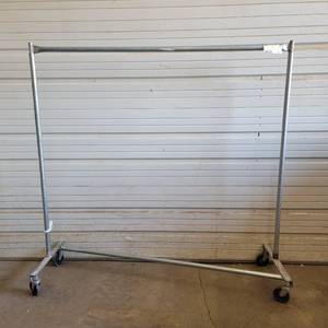 lot 316 image: Steel 66 x 66 Industrial Steel Commercial Grade Garment Rack (Right)