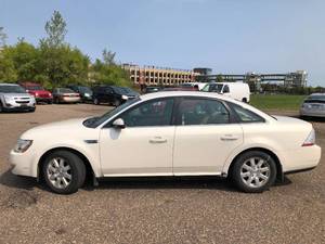 lot 3 image: 2009 Ford Taurus SE - 1 OWNER