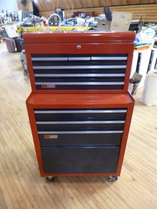 lot 5 image: Craftsman 2 Tier Rolling Toolbox