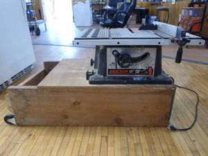 lot 15 image: Skilsaw 10 Table Saw