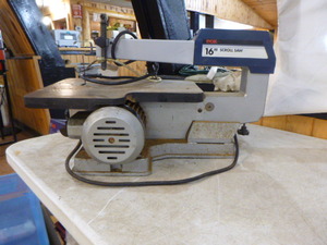 lot 16 image: Ryobi 16 Scroll Saw