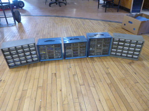lot 51 image: 5 Parts Bins