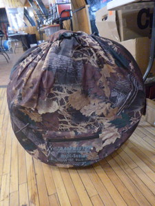lot 103 image: Ameristep Multi-Season Dog House Pack-In Blind.