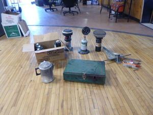 lot 119 image: Fishing and Camping Items