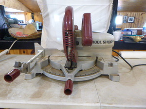 lot 121 image: Tool Shop Compound Miter Saw