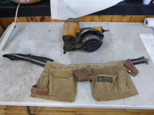 lot 122 image: Bostitch Pneumatic Nail Gun