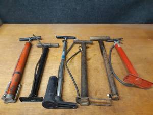 lot 734 image: Lot of (6) Vintage and Modern Bicycle Pumps