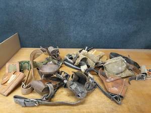 lot 750 image: Lot of (7) Vintage and Modern Toolbelts
