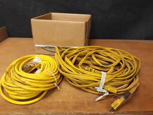 lot 766 image: 100 12 Gauge Unused Extension Cord and Heavy Duty Extension Cord