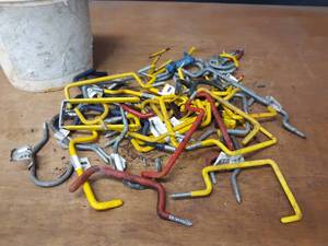 lot 777 image: Large Lot of Storage Hooks - Most are 4 to 6