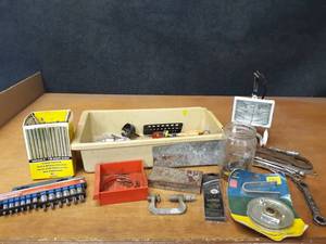 lot 779 image: Crescent Torx Bit Set, Halogen Light (Works), Drill Bits and Hand Tools