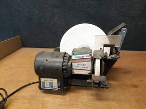 lot 784 image: Chicago Forge 10 x 5 Wet Stone Grinder (Tested and Works)