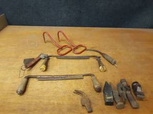 lot 785 image: Pair of Antique Drawknives (10 and 9), Hammer Heads and More