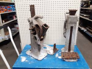 lot 821 image: Pair of Railroad Jacks