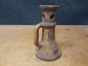 lot 842 image: Vintage VULCAN Screw Jack - 2 x 8